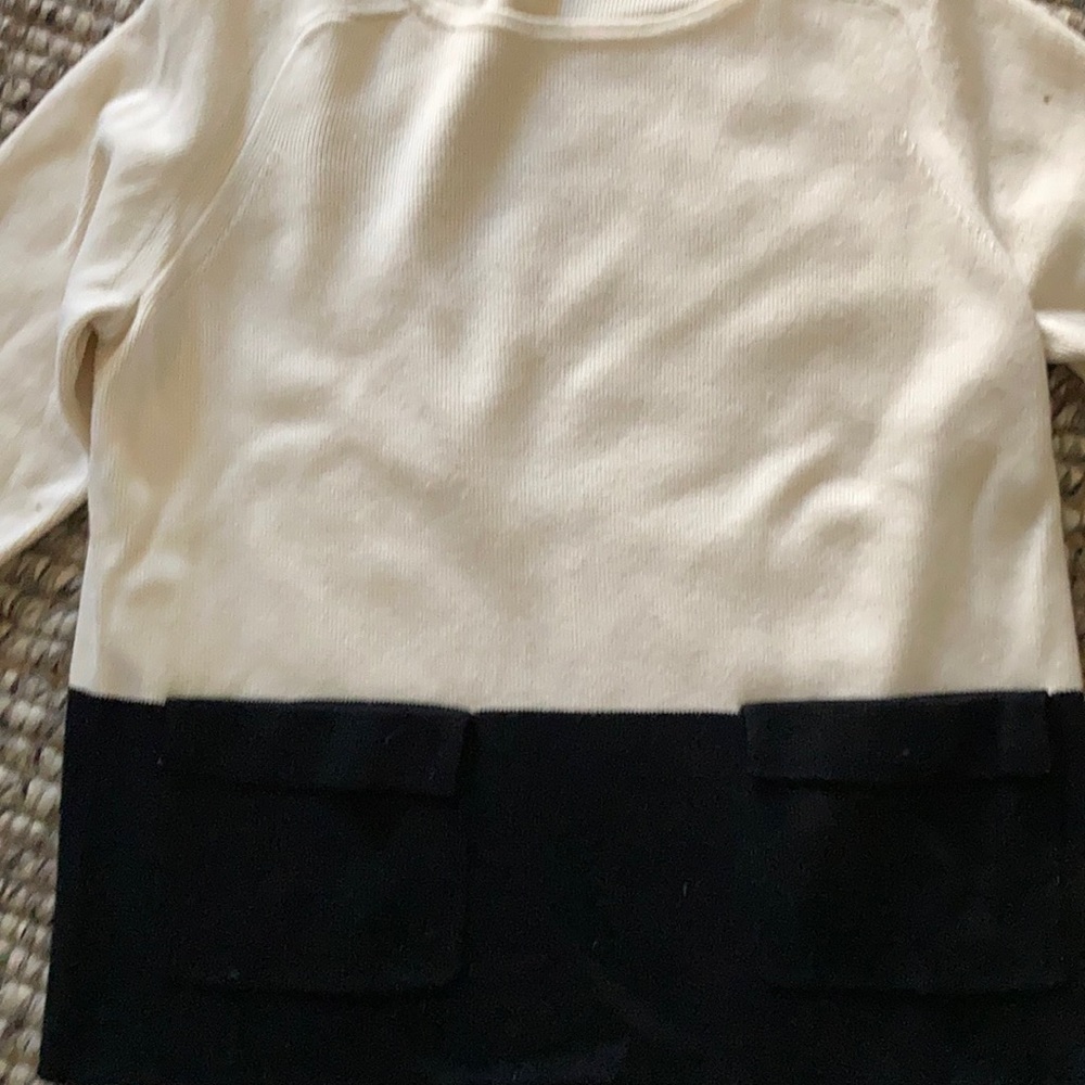 Black And Cream Color Block Sweater With Pockets - image 2